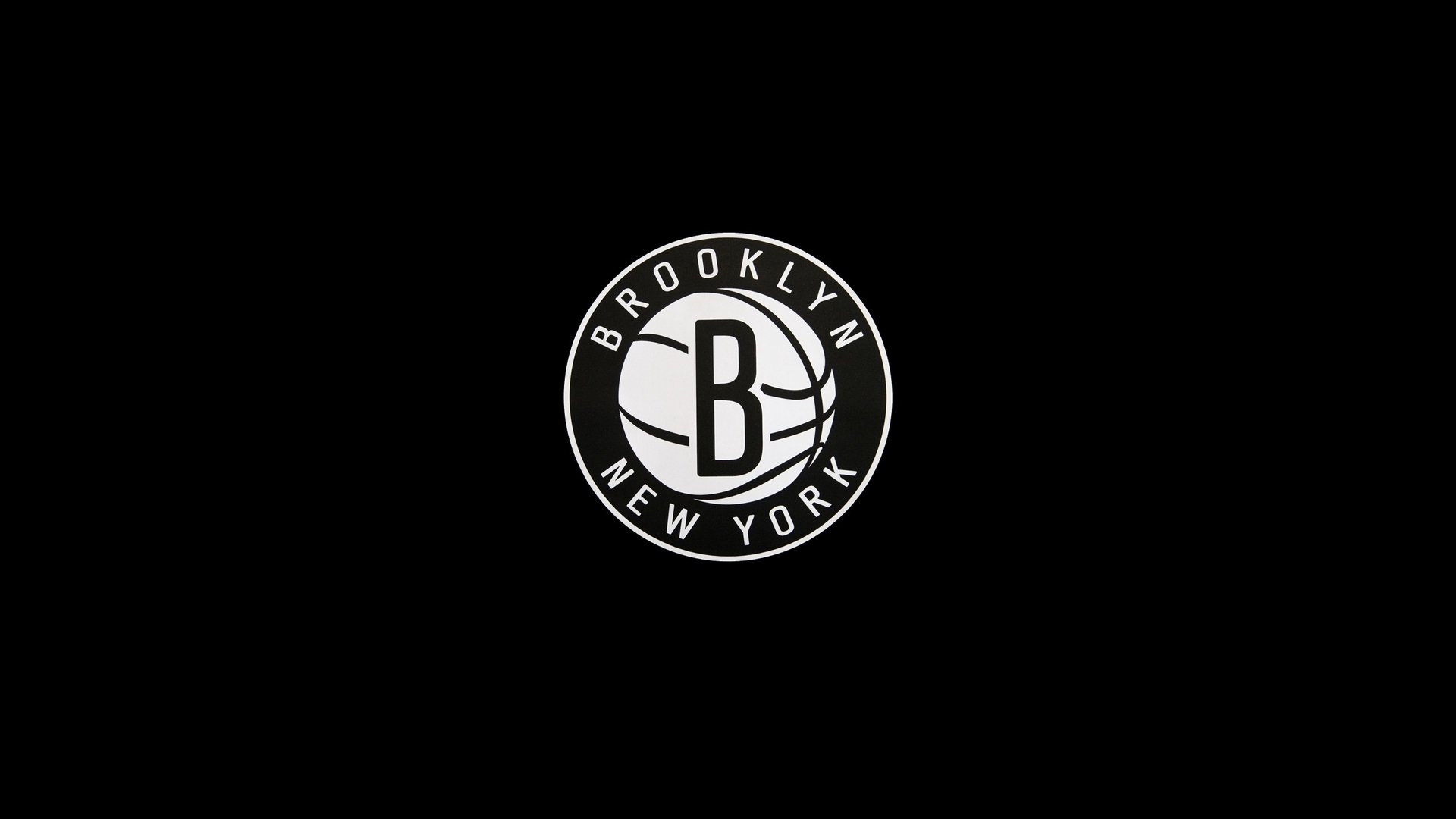 费德勒防守惊艳首秀，独行侠主场沸腾见证王者归来